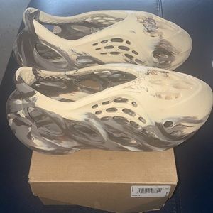 Yeezy Foam Runner